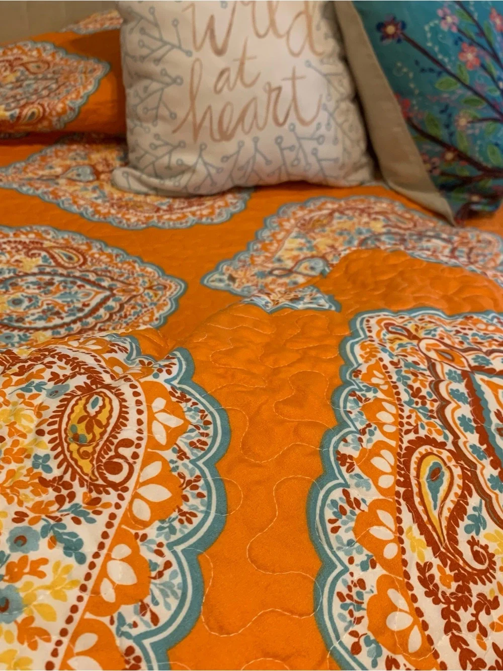 Orange Boho Paisley Quilted Bedspread reversible Teal Blue accents 2 shams King